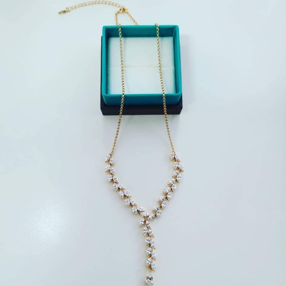 Absolutely gorgeous Gold plated necklace - Picture 2 of 2